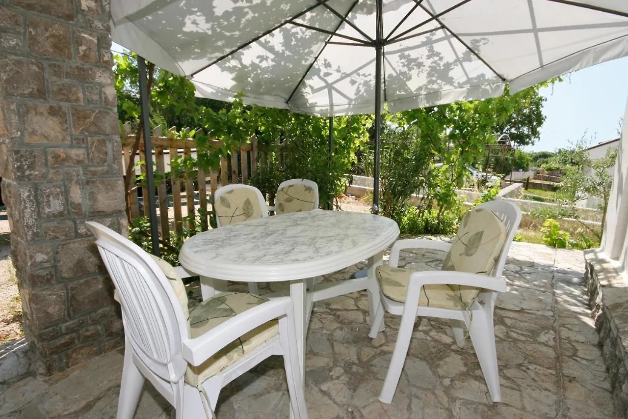 Apartment Pinezici 5464C Pinezici (Krk)